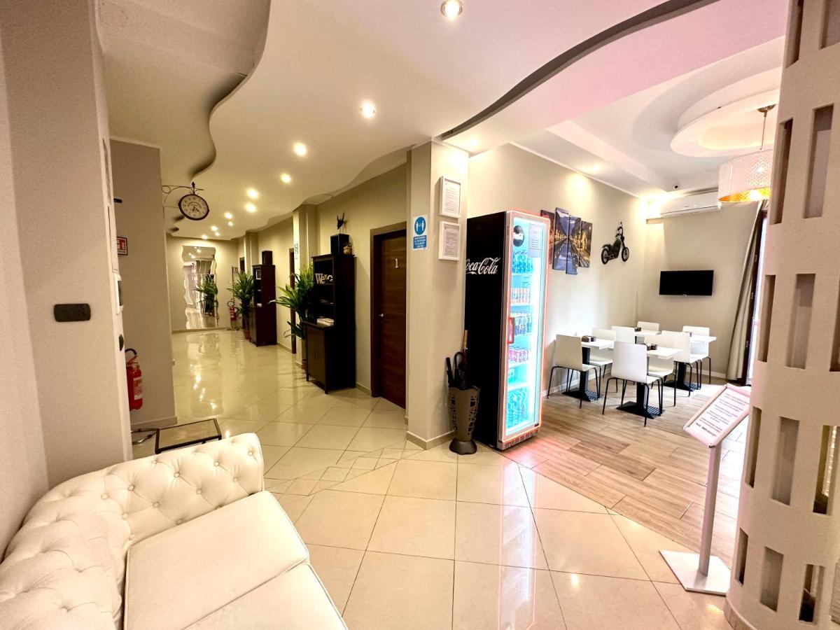Golden Milano Hotel Luaran gambar