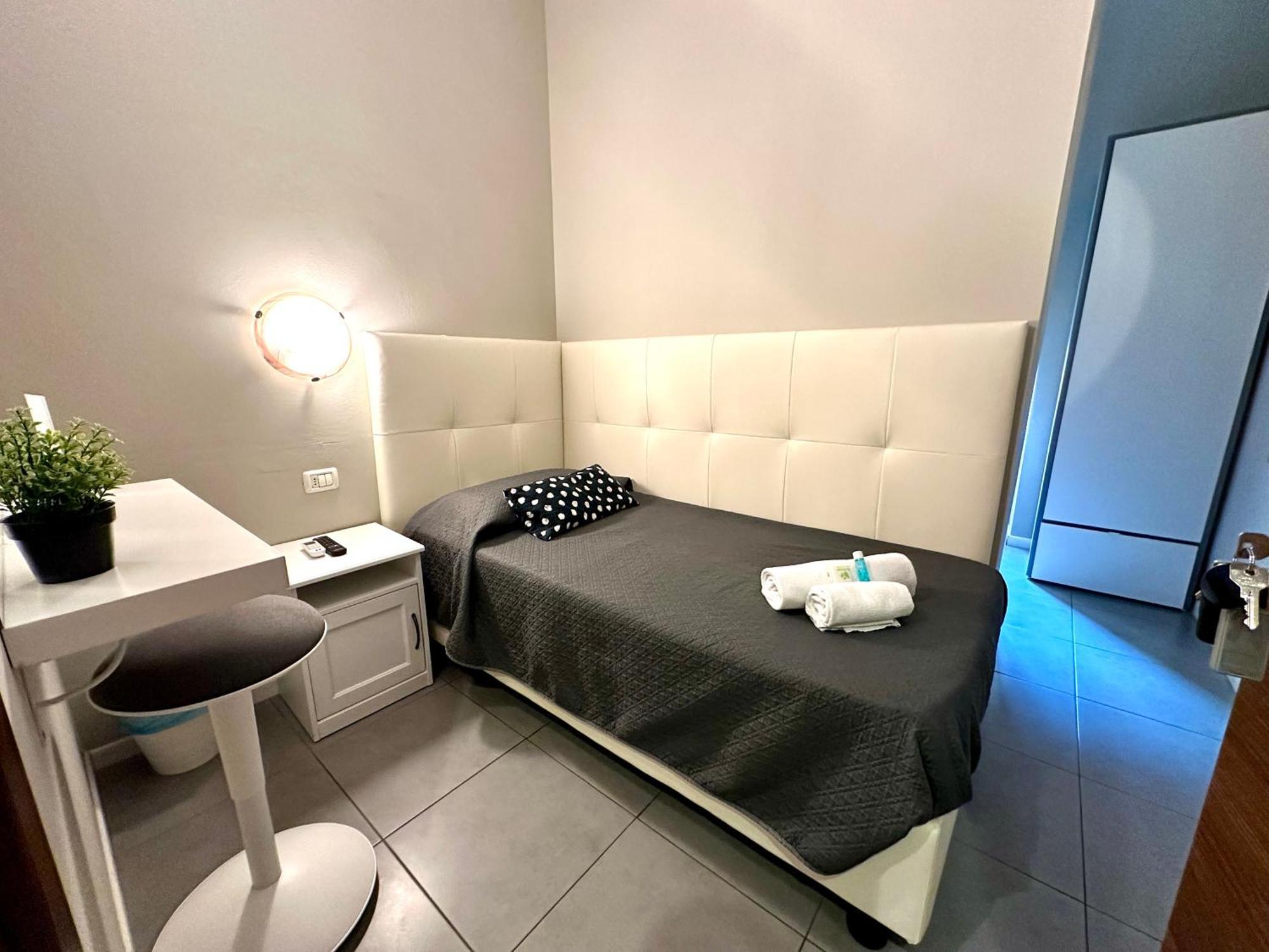 Golden Milano Hotel Luaran gambar
