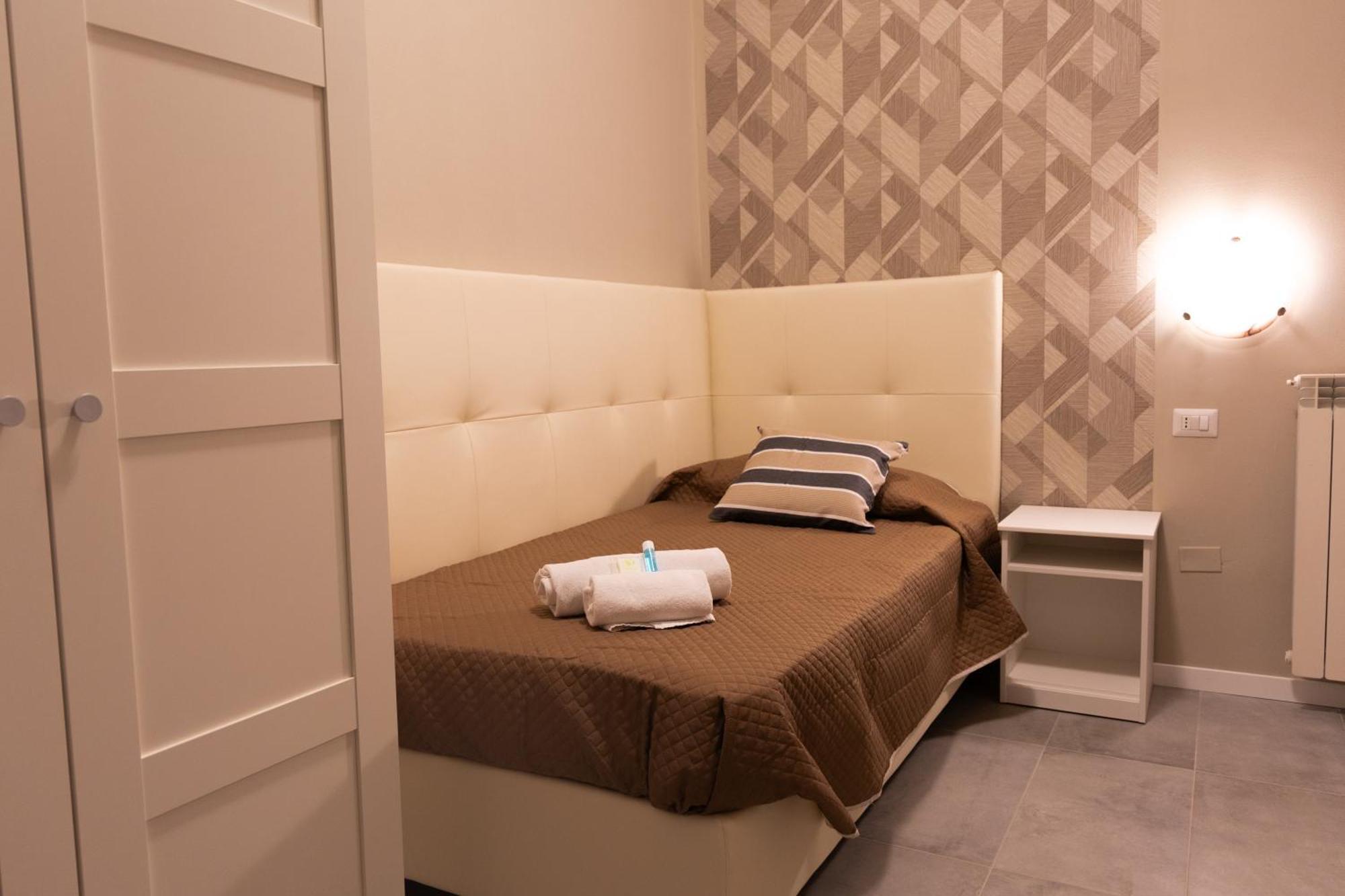 Golden Milano Hotel Luaran gambar