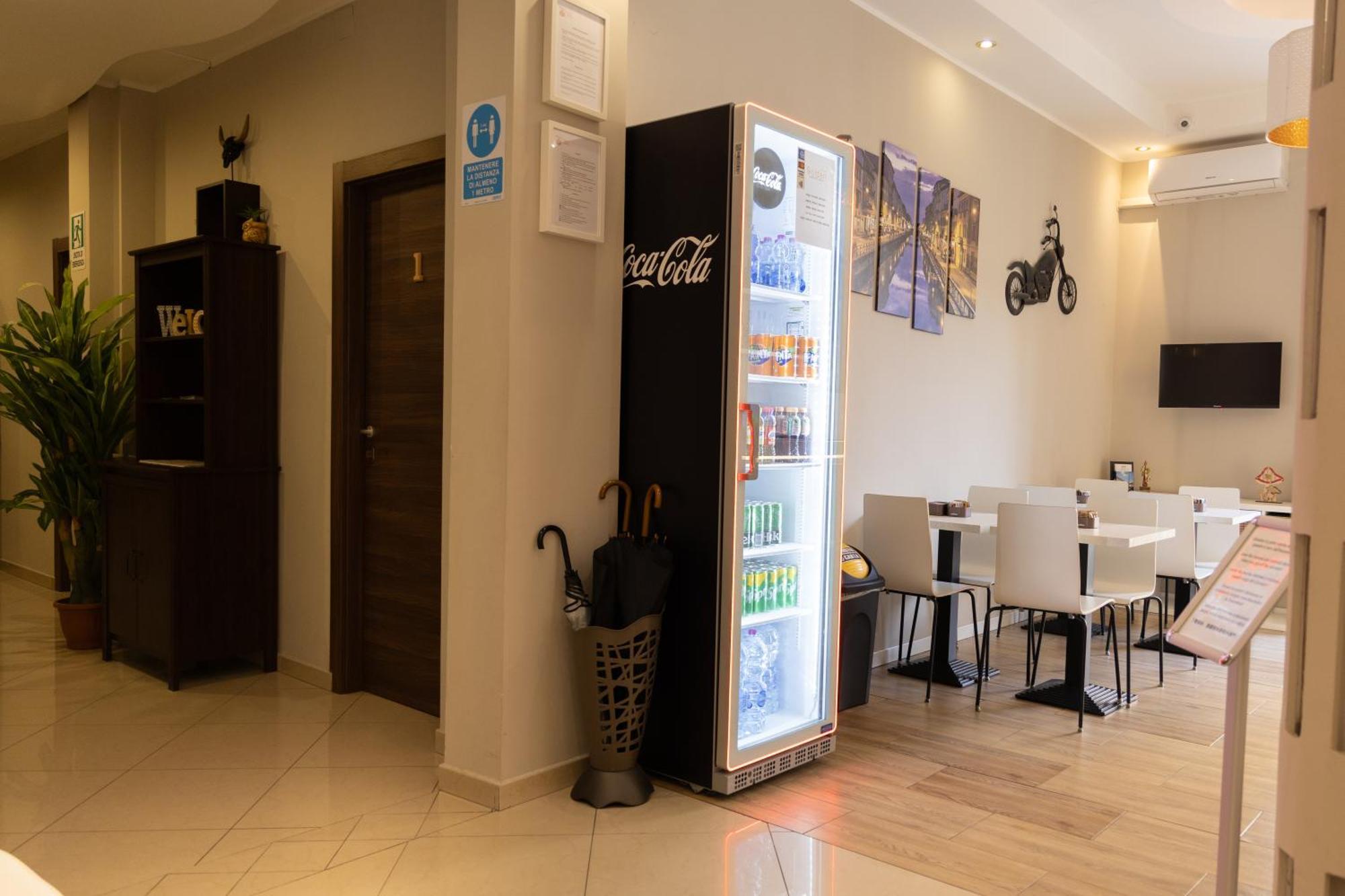 Golden Milano Hotel Luaran gambar