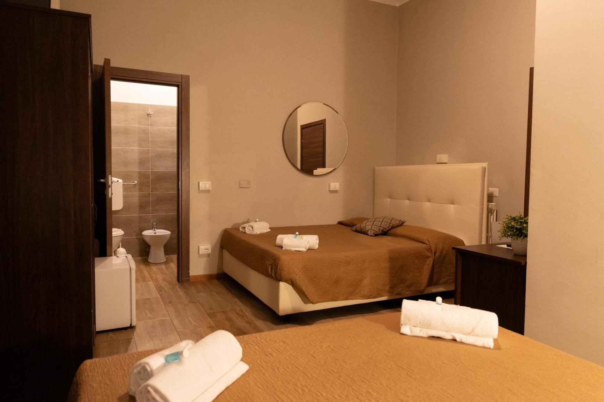 Golden Milano Hotel Luaran gambar